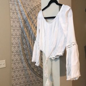 White long sleeve crop top